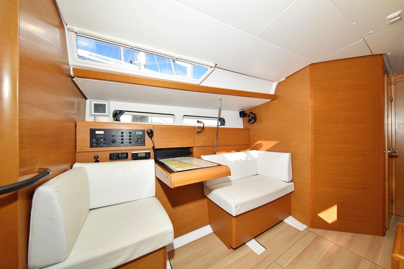 Book yachts online - sailboat - Sun Odyssey 449 - Canne Bleue - rent