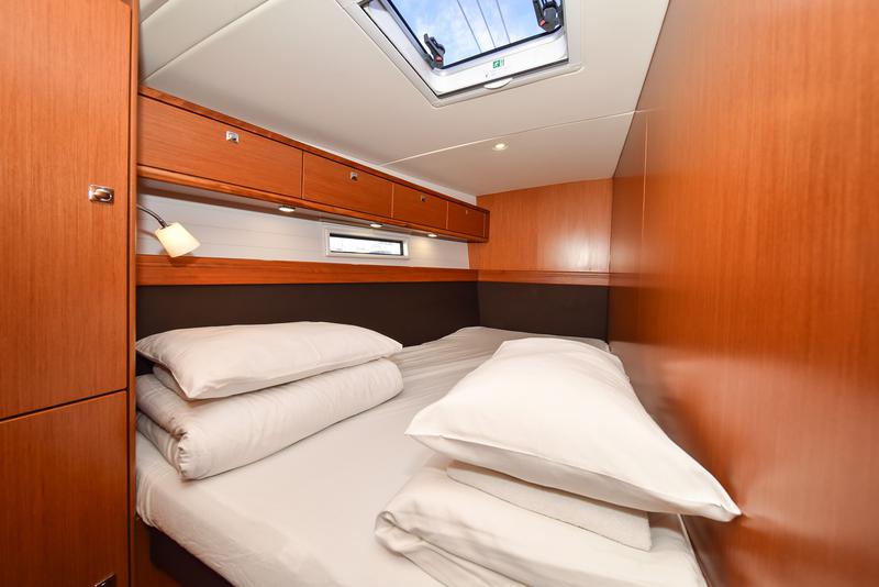 Book yachts online - sailboat - Bavaria Cruiser 56 - FAT BOY - rent