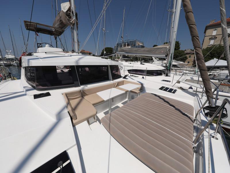 Book yachts online - catamaran - Bali 4.0.. - SO FAR SO GOOD - rent