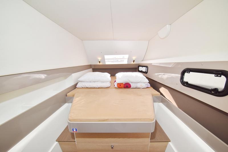 Book yachts online - catamaran - Bali 4.1 - Alinator III - rent