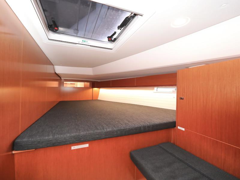 Book yachts online - sailboat - Bavaria Cruiser 46 - Jameson II - rent