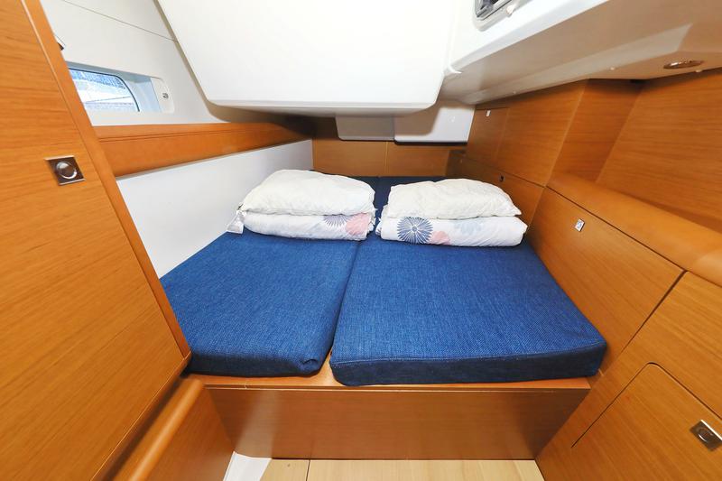 Book yachts online - sailboat - Sun Odyssey 519 - Bora - rent