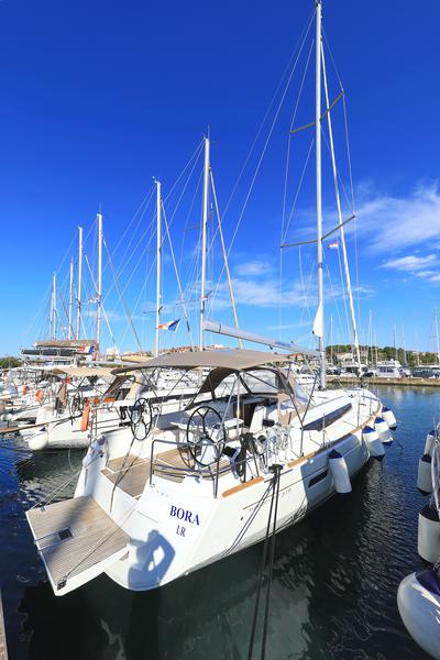 Book yachts online - sailboat - Sun Odyssey 519 - Bora - rent