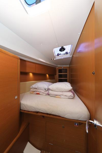 Book yachts online - sailboat - Sun Odyssey 44 i - Sveamare - rent