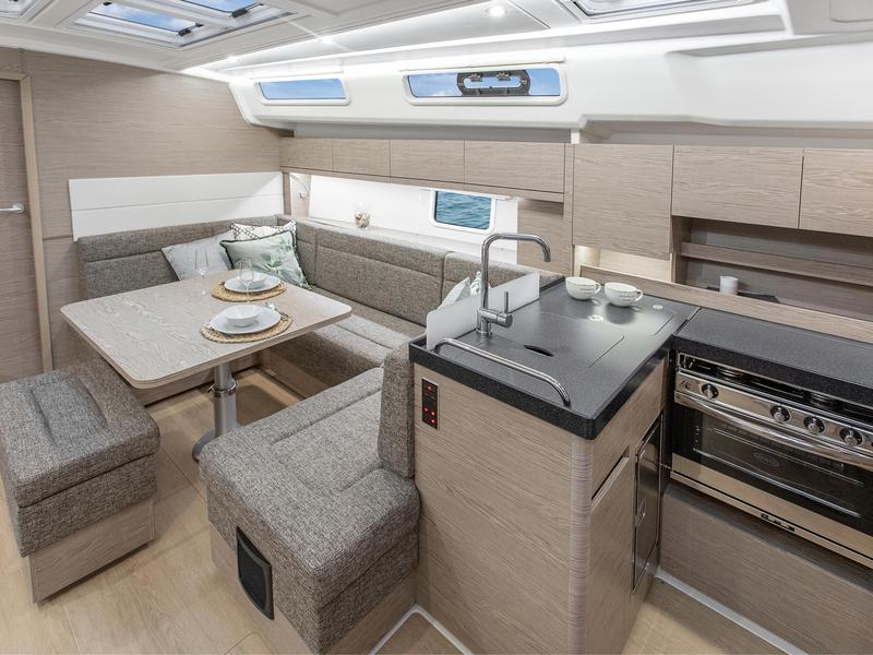 Book yachts online - sailboat - Hanse 458 - Nimbus - rent