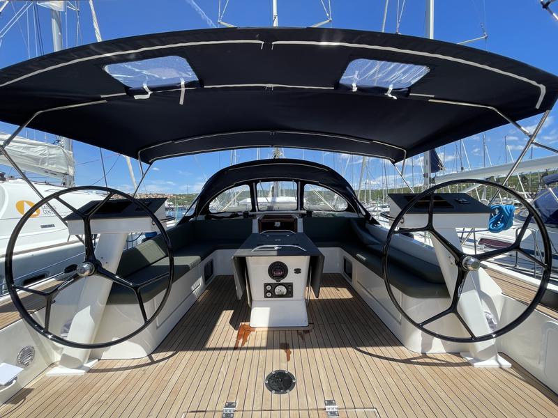 Book yachts online - sailboat - D&amp;D Kufner 54.2 - LUPELA - rent