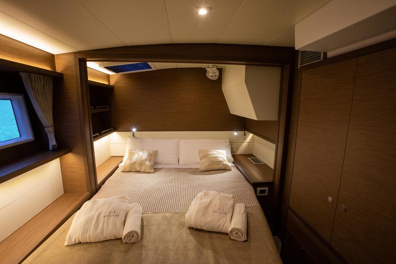 Book yachts online - catamaran - Lagoon 52F - SAILUXE - Fico - rent