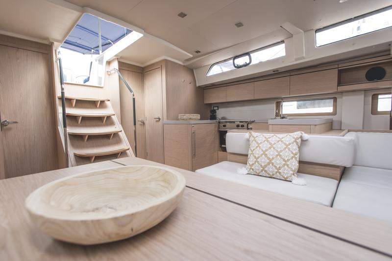 Book yachts online - sailboat - Oceanis 51.1 - Zagara - Premium line - rent