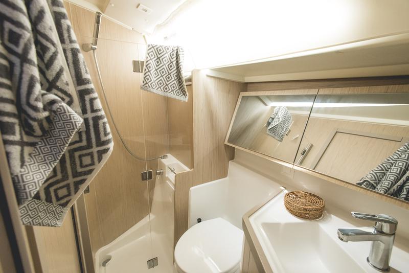 Book yachts online - sailboat - Oceanis 41.1 - Hydros - Standard line - rent