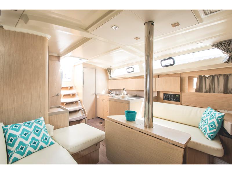 Book yachts online - sailboat - Oceanis 41.1 - Nina - Comfort line - rent