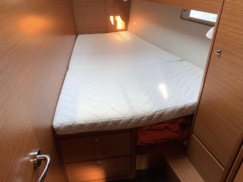 Book yachts online - sailboat - Dufour 460 Grand Large (5 cab) - Fish N`Chips - rent