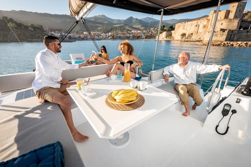 Book yachts online - catamaran - Bali 4.6 - Moderna - A/C, Generator, WM, Solar Panel, BBQ - rent