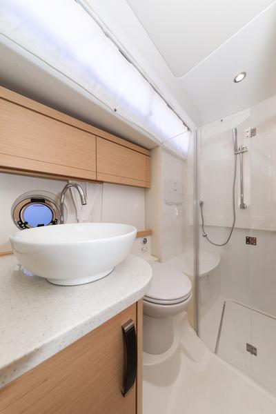 Book yachts online - motorboat - Greenline 40 - Astoria - rent