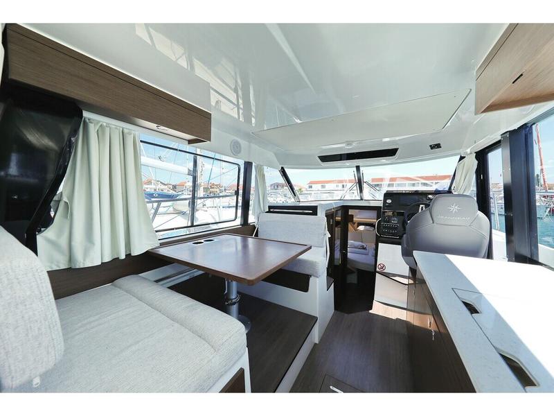 Book yachts online - motorboat - Merry Fisher 1095 FLY - Tana - rent