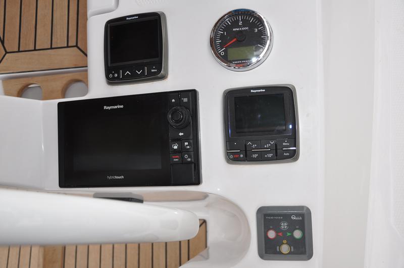 Book yachts online - sailboat - Elan 40 Impression - Evita - rent