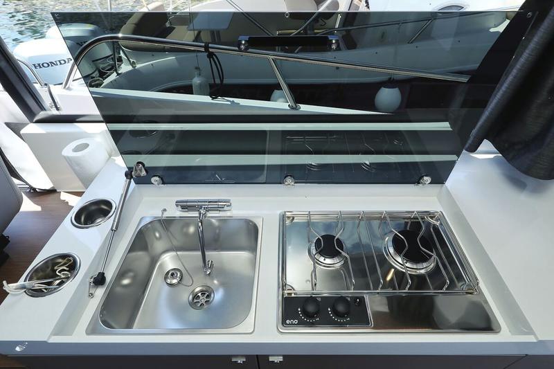 Book yachts online - motorboat - Antares 11 Fly OB - Solis - rent