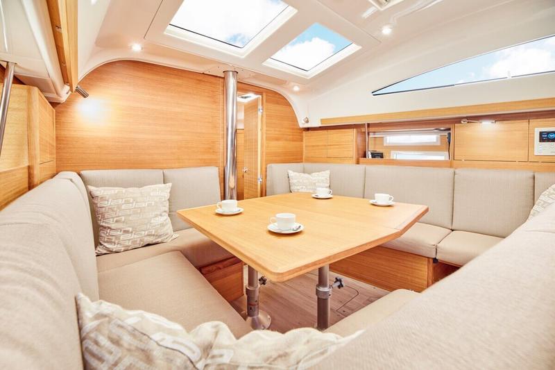 Book yachts online - sailboat - Elan Impression 40.1 - Kaya - rent