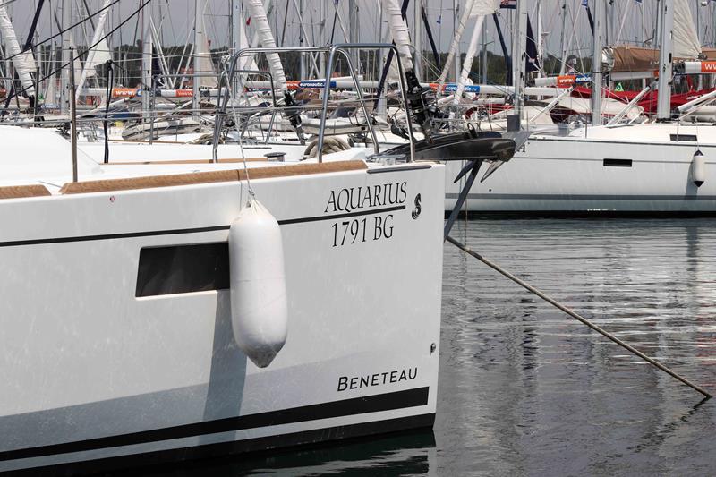 Book yachts online - sailboat - Oceanis 35.1 - Aquarius  - rent