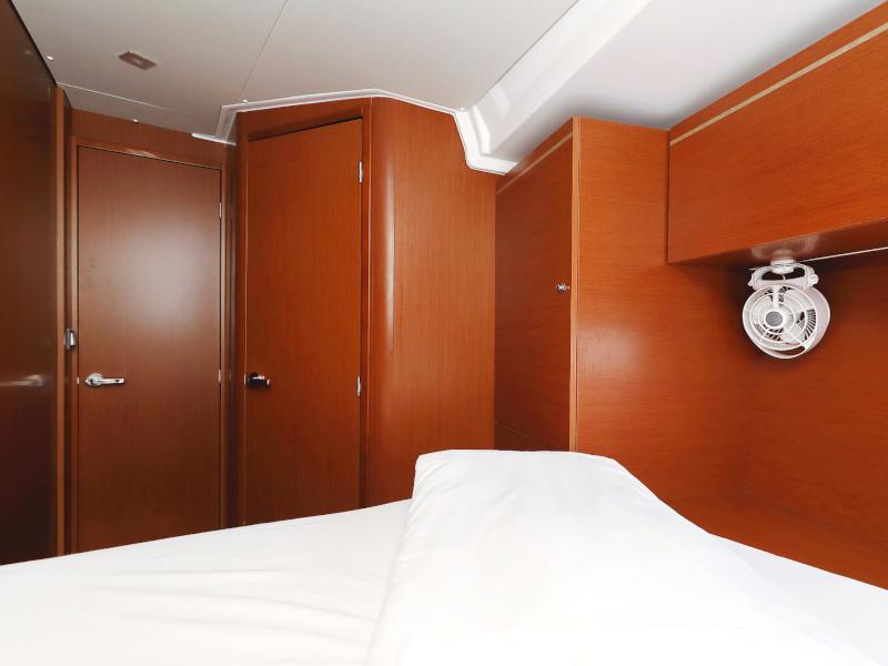 Book yachts online - sailboat - Oceanis 51.1 - GREY GOOSE  - rent