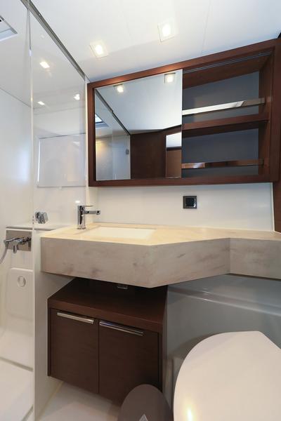 Book yachts online - catamaran - Lagoon 46 - MIDLIFE CRISIS - rent