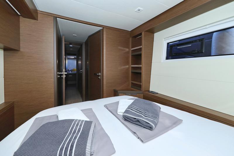 Book yachts online - catamaran - Lagoon 50 - CELESTE DEL MAR - rent