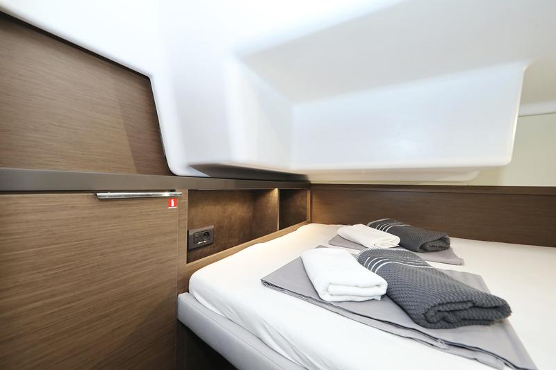 Book yachts online - catamaran - Lagoon 50 - CELESTE DEL MAR - rent
