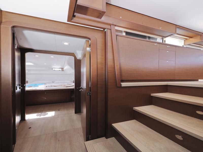 Book yachts online - catamaran - Lagoon 450 F - HOT STUFF - rent