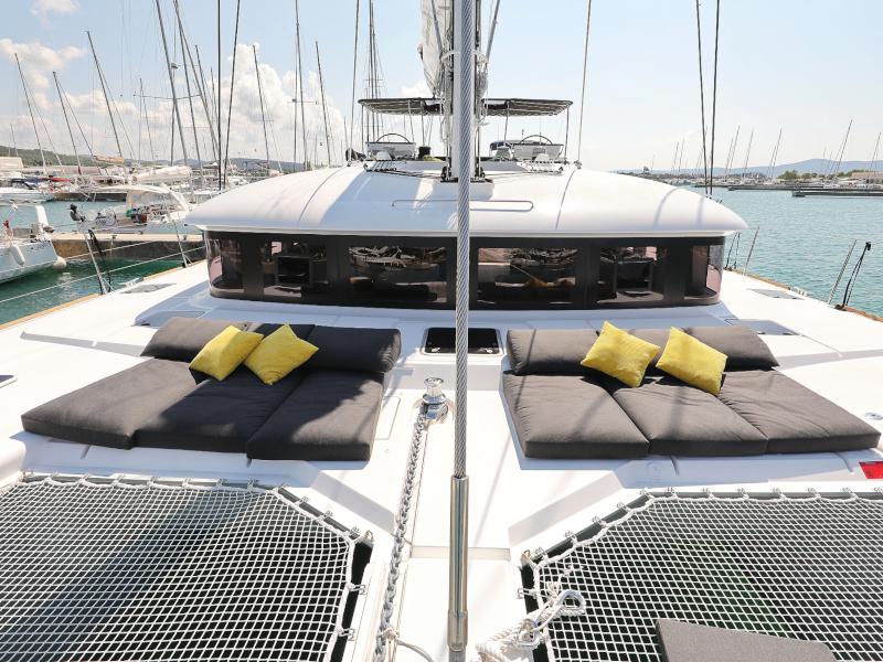 Book yachts online - catamaran - Lagoon 620 - MASTERDREAM  - rent