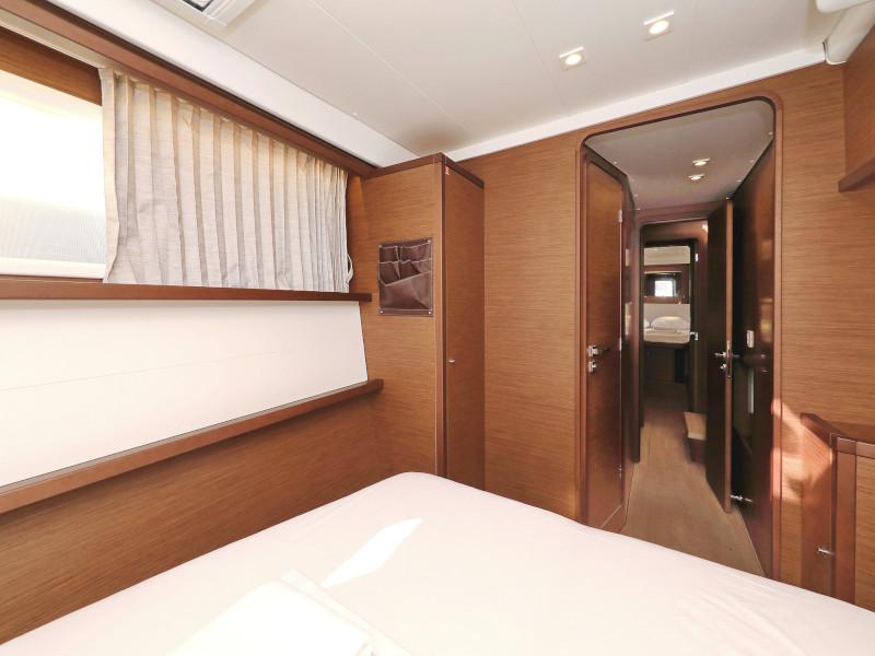 Book yachts online - catamaran - Lagoon 450 F - OLIVER - rent