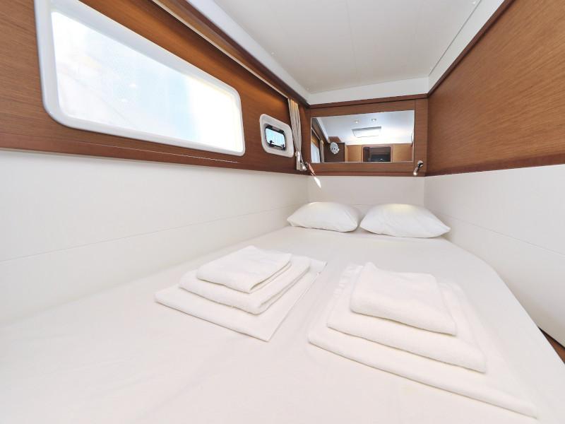 Book yachts online - catamaran - Lagoon 450 F - OLIVER - rent