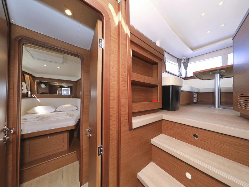 Book yachts online - catamaran - Lagoon 450 F - OLIVER - rent