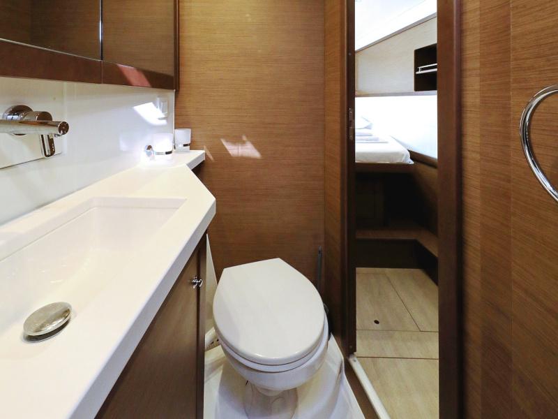 Book yachts online - catamaran - Lagoon 450 F - OLIVER - rent