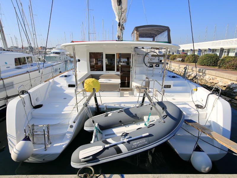 Book yachts online - catamaran - Lagoon 39 - VENTUS - rent