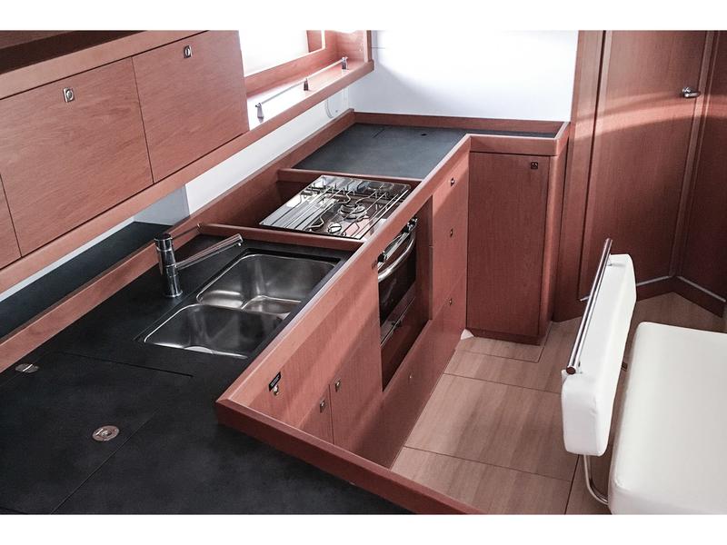 Book yachts online - sailboat - Oceanis 45 (4 cabs) - CANCAN - rent