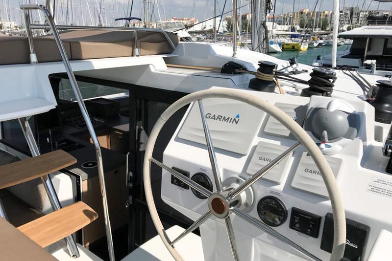 Book yachts online - catamaran - Astréa 42 - Wave - rent