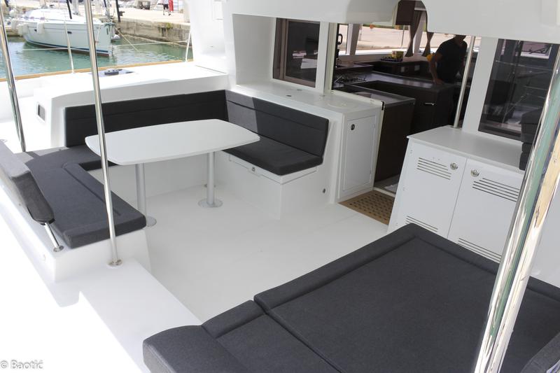 Book yachts online - catamaran - Lagoon 450 Fly - MOJA MALA (AC in salon and cabin + generator) - rent