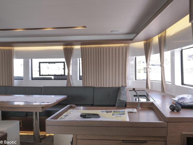 Book yachts online - catamaran - Lagoon 50 Fly - MILA (AC in Salon and cabin + generator) - rent