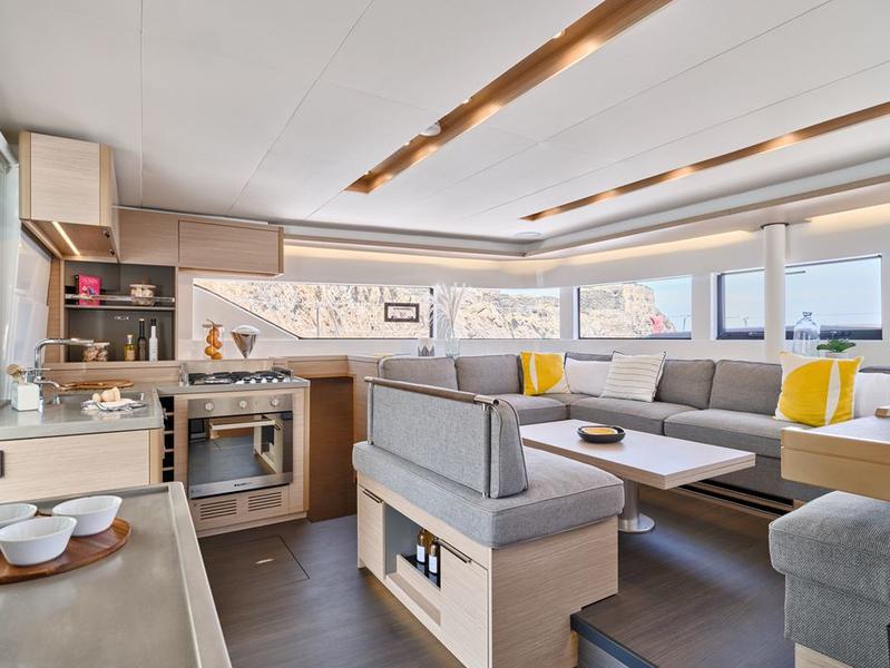 Book yachts online - catamaran - Lagoon 51 - Nevera - rent