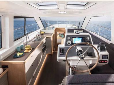 Book yachts online - motorboat - Bavaria E34 Sedan - no name - rent