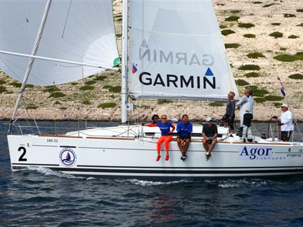 Book yachts online - sailboat - First 35 - Libra - rent