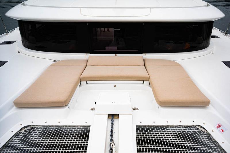 Book yachts online - catamaran - Lagoon 46 - KARI - rent