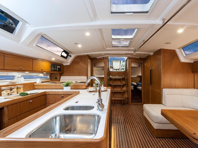 Book yachts online - sailboat - Bavaria Cruiser 56 - EC- 56C-15-G - rent