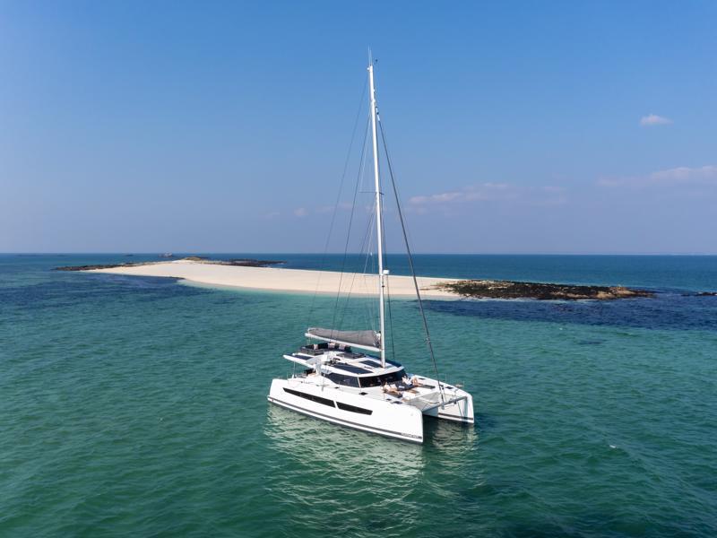 Book yachts online - catamaran - Aura 51 - COSMOS - rent