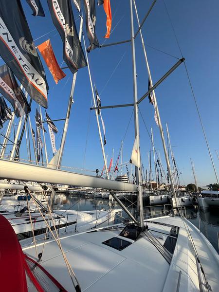 Book yachts online - sailboat - Oceanis 46.1 - owner version - NAUTI BUOY - rent