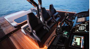 Book yachts online - motorboat - Focus FORZA 37 - FORZA GTX - rent