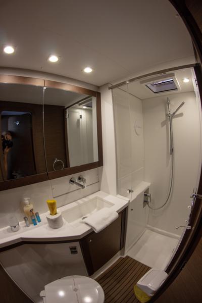 Book yachts online - catamaran - Lagoon 450 F - MALA MARE - rent