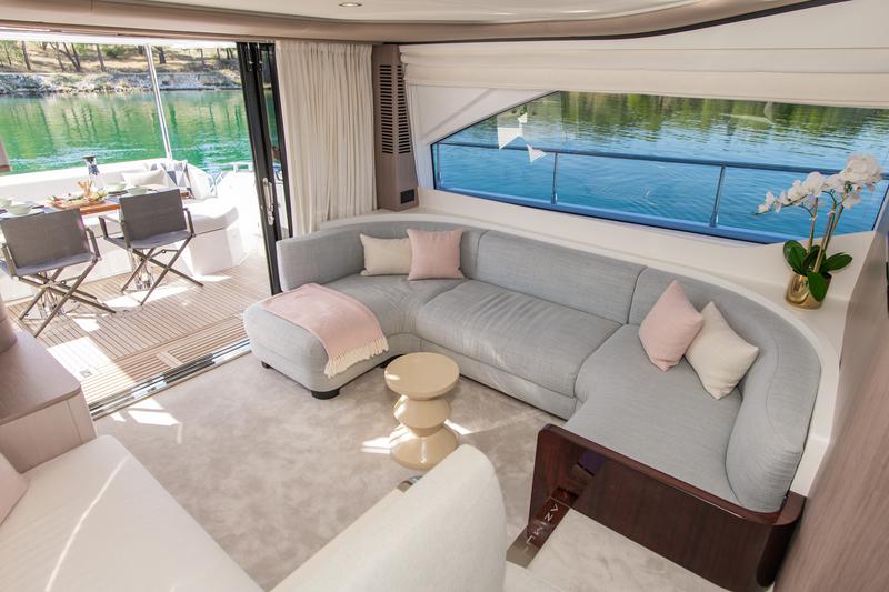 Book yachts online - motorboat - Azimut 60 Fly - Alibaba - rent