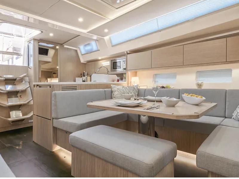 Book yachts online - sailboat - Bavaria C45 - Slv I - rent