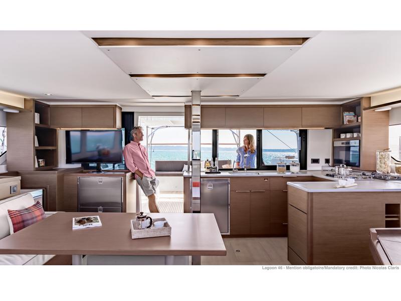 Book yachts online - catamaran - Lagoon 46 A/C &amp; GEN &amp; WM - LUCKY DRAGON - rent
