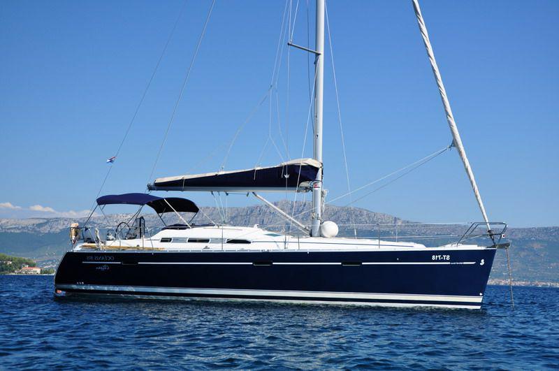 Book yachts online - sailboat - Oceanis 393 - Milica - rent